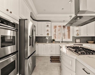 1610 Camden Avenue - Photo Thumbnail 13