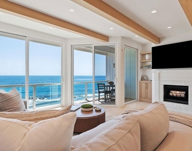 11874 Beach Club Way - Photo Thumbnail 6