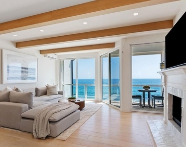 11874 Beach Club Way - Photo Thumbnail 10