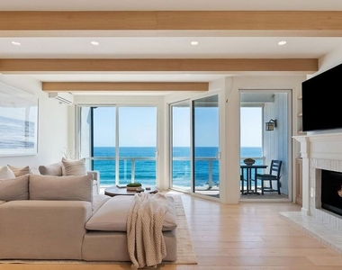 11874 Beach Club Way - Photo Thumbnail 5