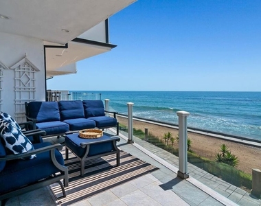 11874 Beach Club Way - Photo Thumbnail 30