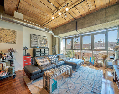 530 S Hewitt Street - Photo Thumbnail 11