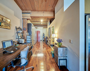 530 S Hewitt Street - Photo Thumbnail 6