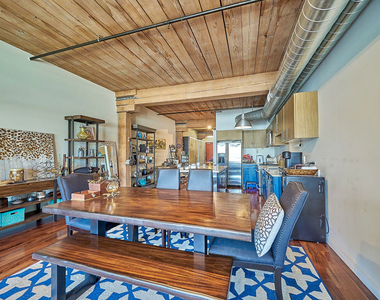 530 S Hewitt Street - Photo Thumbnail 12