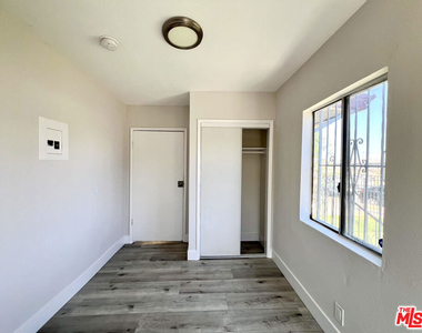 254 E Lanzit Avenue - Photo Thumbnail 31