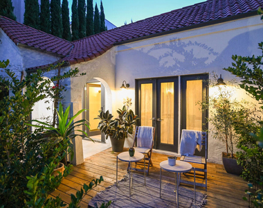 1019 N Orange Grove Avenue - Photo Thumbnail 33