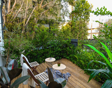 1019 N Orange Grove Avenue - Photo Thumbnail 3