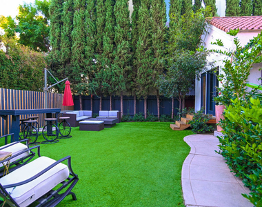 1019 N Orange Grove Avenue - Photo Thumbnail 2