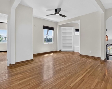 9001 Lloyd Pl - Photo Thumbnail 19