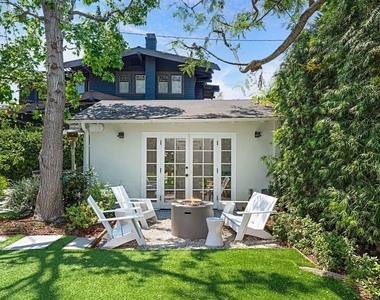 379 N Ridgewood Place - Photo Thumbnail 30