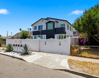 5855 Vineland Avenue - Photo Thumbnail 29