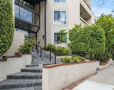 8960 Cynthia Street - Photo Thumbnail 19