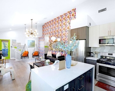 5853 Vineland Avenue - Photo Thumbnail 25