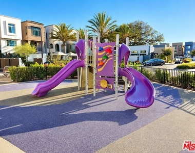 751 Daniel Freeman Circle - Photo Thumbnail 25