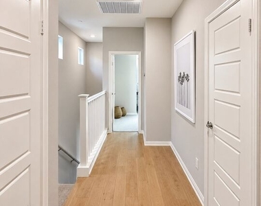 751 Daniel Freeman Circle - Photo Thumbnail 11