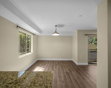 5315 Bellingham Avenue - Photo Thumbnail 10