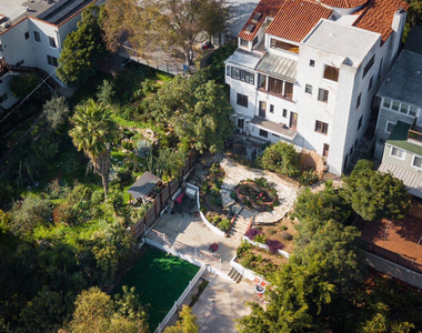 2030 Vine Street - Photo Thumbnail 29