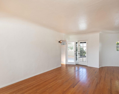 2030 Vine Street - Photo Thumbnail 24