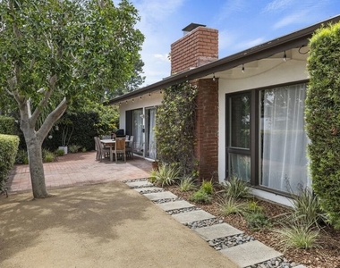 3582 Verdugo Vista Terrace - Photo Thumbnail 32