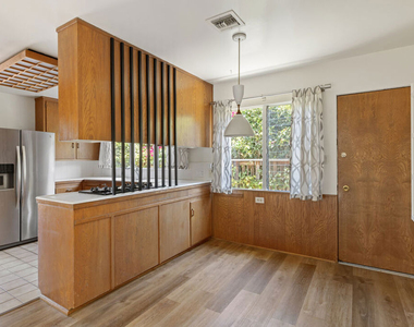 3582 Verdugo Vista Terrace - Photo Thumbnail 16