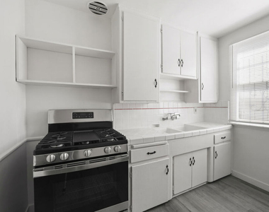 1200 S Citrus Avenue - Photo Thumbnail 12