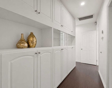 138 N Hamel Drive - Photo Thumbnail 23