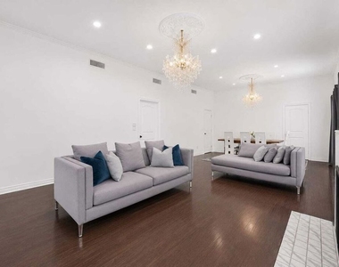 138 N Hamel Drive - Photo Thumbnail 6