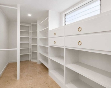 138 N Hamel Drive - Photo Thumbnail 39