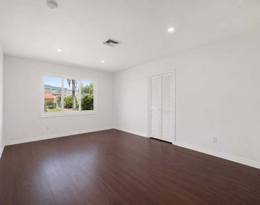 138 N Hamel Drive - Photo Thumbnail 36