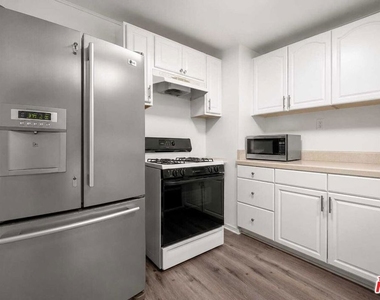 138 N Hamel Drive - Photo Thumbnail 56