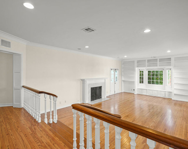 266 Denslow Avenue - Photo Thumbnail 1