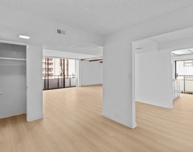 10535 Wilshire Boulevard - Photo Thumbnail 16