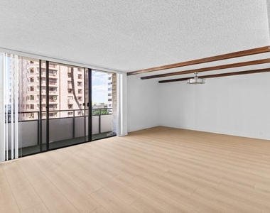 10535 Wilshire Boulevard - Photo Thumbnail 12
