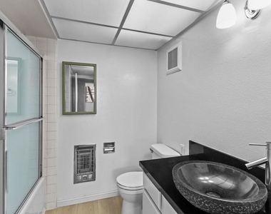 10535 Wilshire Boulevard - Photo Thumbnail 19