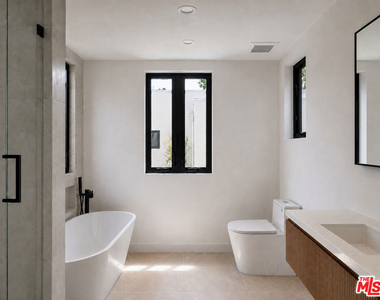 912 N Harper Avenue - Photo Thumbnail 14