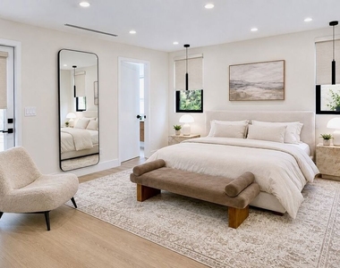 912 N Harper Avenue - Photo Thumbnail 1