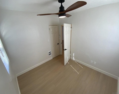520 Glover Ave - Photo Thumbnail 15