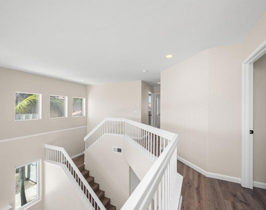 724 Cardona Ave - Photo Thumbnail 12