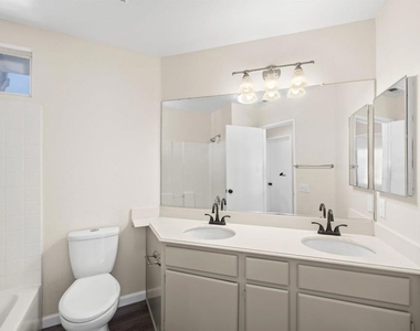724 Cardona Ave - Photo Thumbnail 20