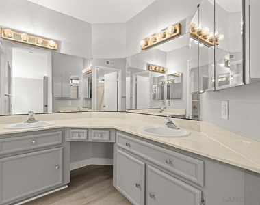 8733 Elford Ct - Photo Thumbnail 30
