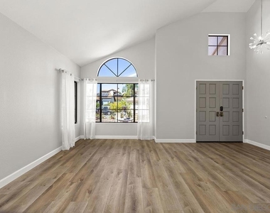 8733 Elford Ct - Photo Thumbnail 9
