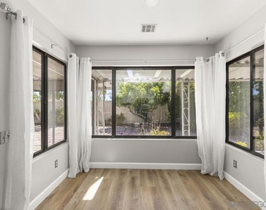 8733 Elford Ct - Photo Thumbnail 19