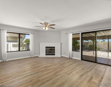 8733 Elford Ct - Photo Thumbnail 21