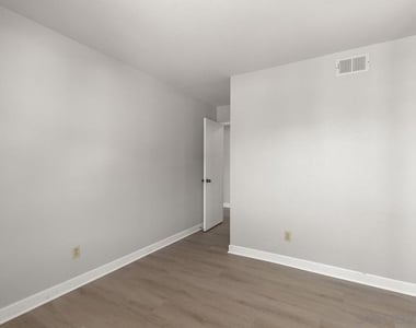 8733 Elford Ct - Photo Thumbnail 35