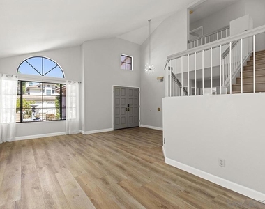 8733 Elford Ct - Photo Thumbnail 12