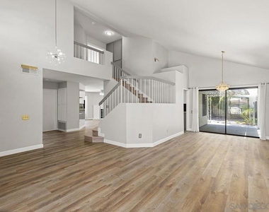 8733 Elford Ct - Photo Thumbnail 11