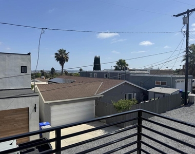 2527 Beryl St - Photo Thumbnail 10