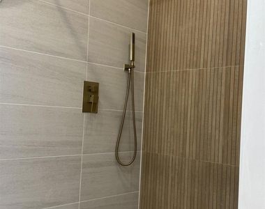 2527 Beryl St - Photo Thumbnail 29