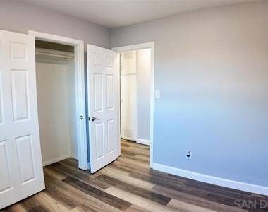 3934 Marine View Ave - Photo Thumbnail 27