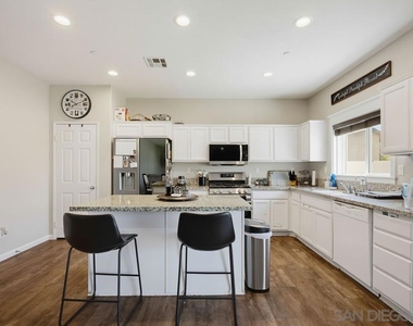 28347 Merced Ranch Ct - Photo Thumbnail 11